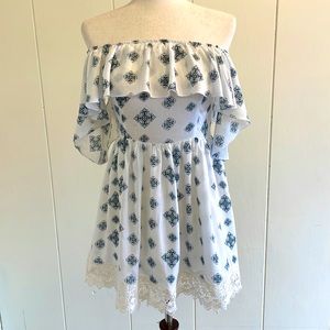 Elan Dress Large White & Blue Good Condition Previously Worn Embroidery Ruffles